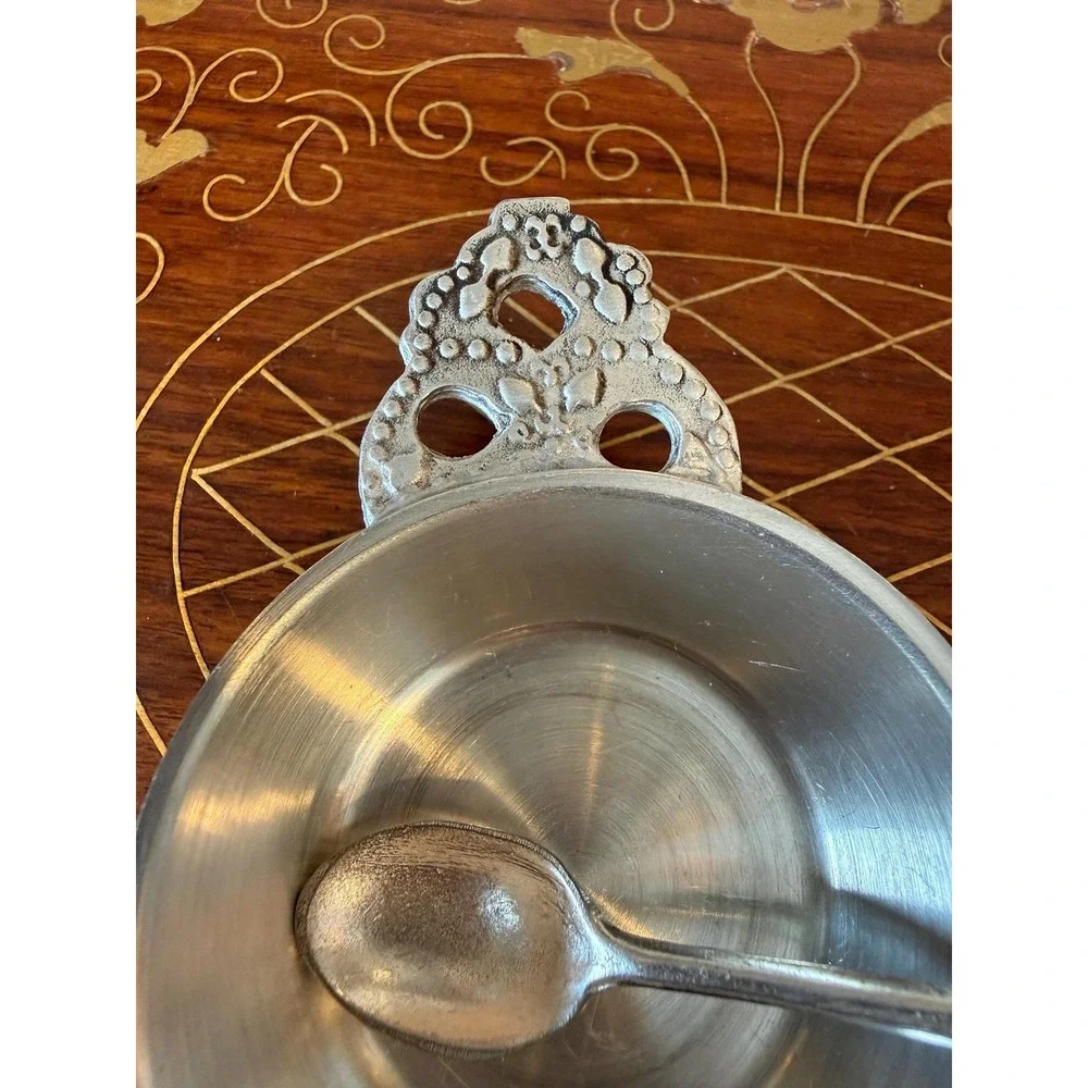 Vintage Woodbury‎ Pewter Salt Cellar with Spoon, 2.25